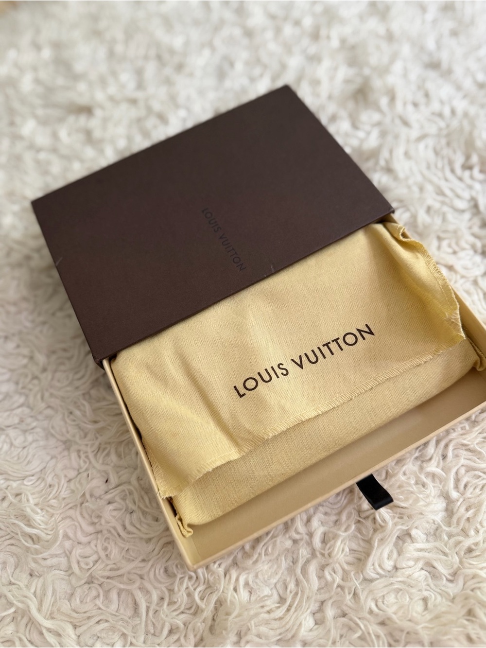 Louis Vuitton Damier Azur Checkered Fold Wallet - Cream & Navy - Picture 13 of 14